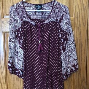Patterned maroon blouse